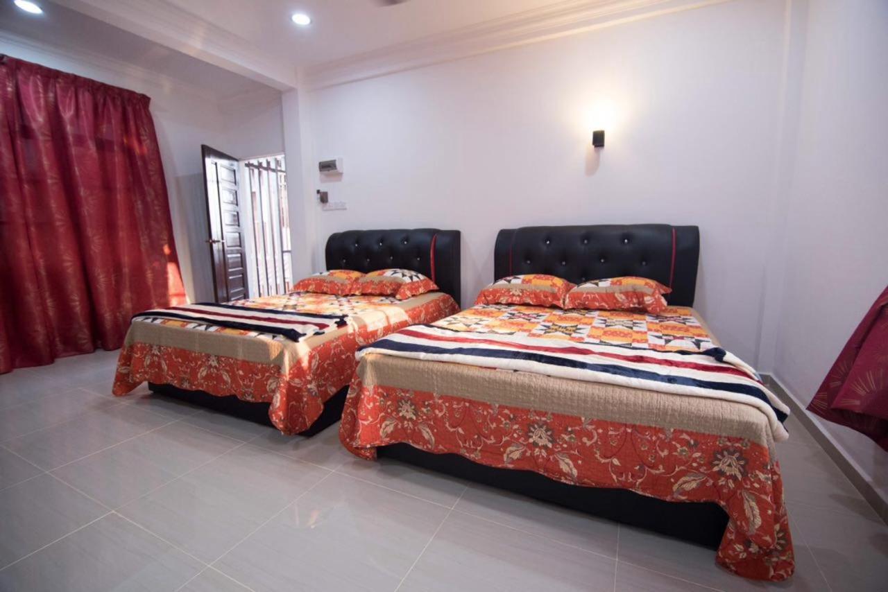 קוטה בארו Wan Danisha Villa Inn מראה חיצוני תמונה